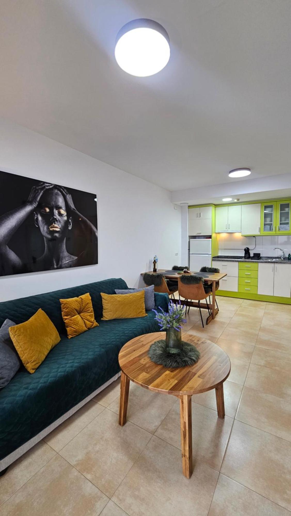 Esmeralda Suites Sunrise Con Piscina Калпе Екстериор снимка