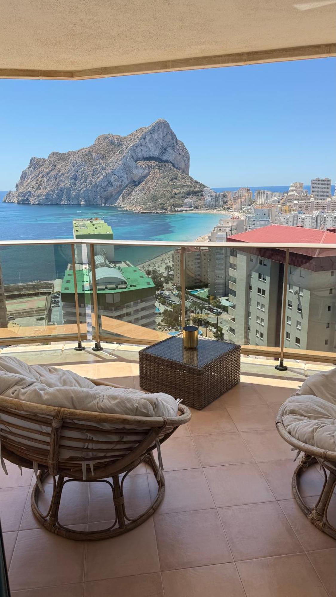 Esmeralda Suites Sunrise Con Piscina Калпе Екстериор снимка