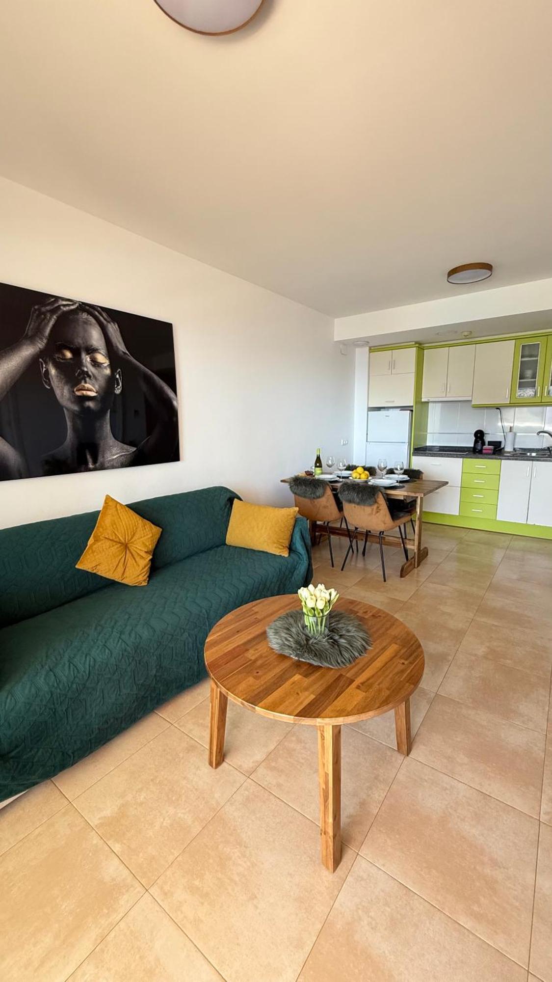 Esmeralda Suites Sunrise Con Piscina Калпе Екстериор снимка